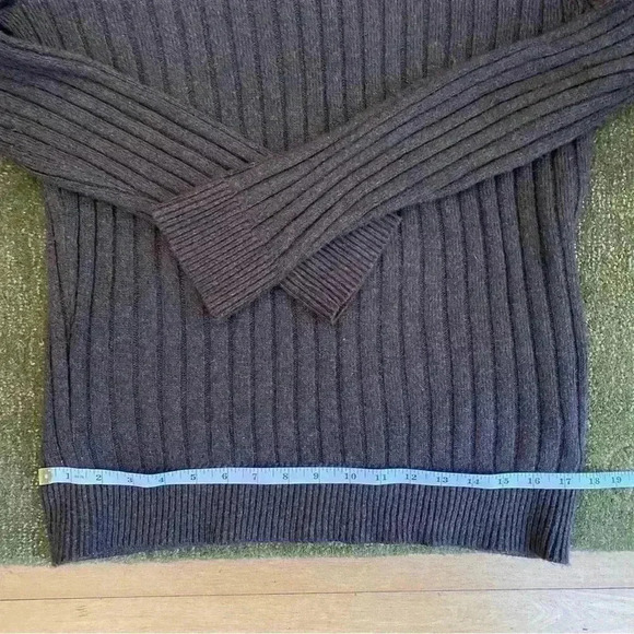 Express Chocolate Brown Buttoned Half-Zip Sweater, Size M - Picture 10 of 11